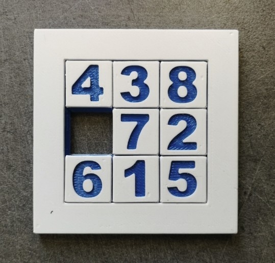 🧩 3X3 sliding puzzle on two sides・Free STL File for ・Cults